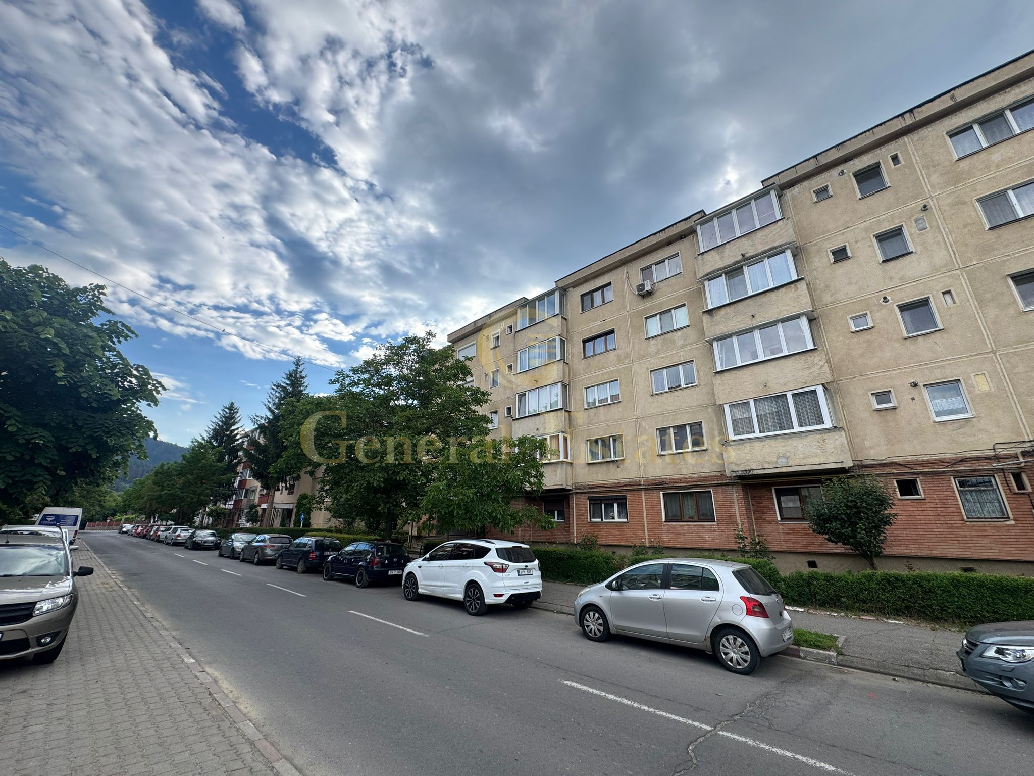 Apartament 2 Camere Decomandat | 51 mp | Boxă | Săcele